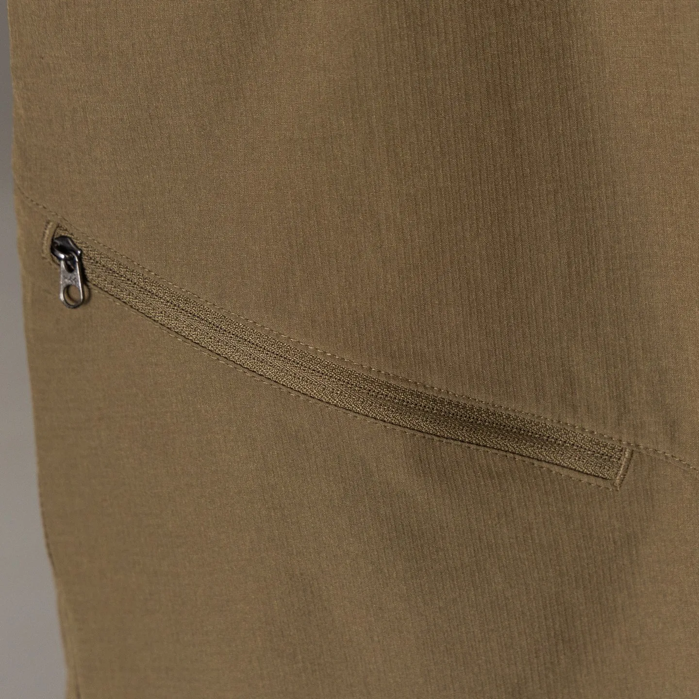 Arcteryx Gamma Quick Dry Short 11" Breathable Wear-Resistant Premium , ！KONSEAL SHORT Series Terra Tex ， Breathable ， ， ， ， ， ！ ，Wear-Resistant ， ， ， ， ， ， ， YKK ， ： ， ， ： ， ， logo ， YKK ， ：Gray Black Khaki Green Size：M-L-XL-XXL-XXXL